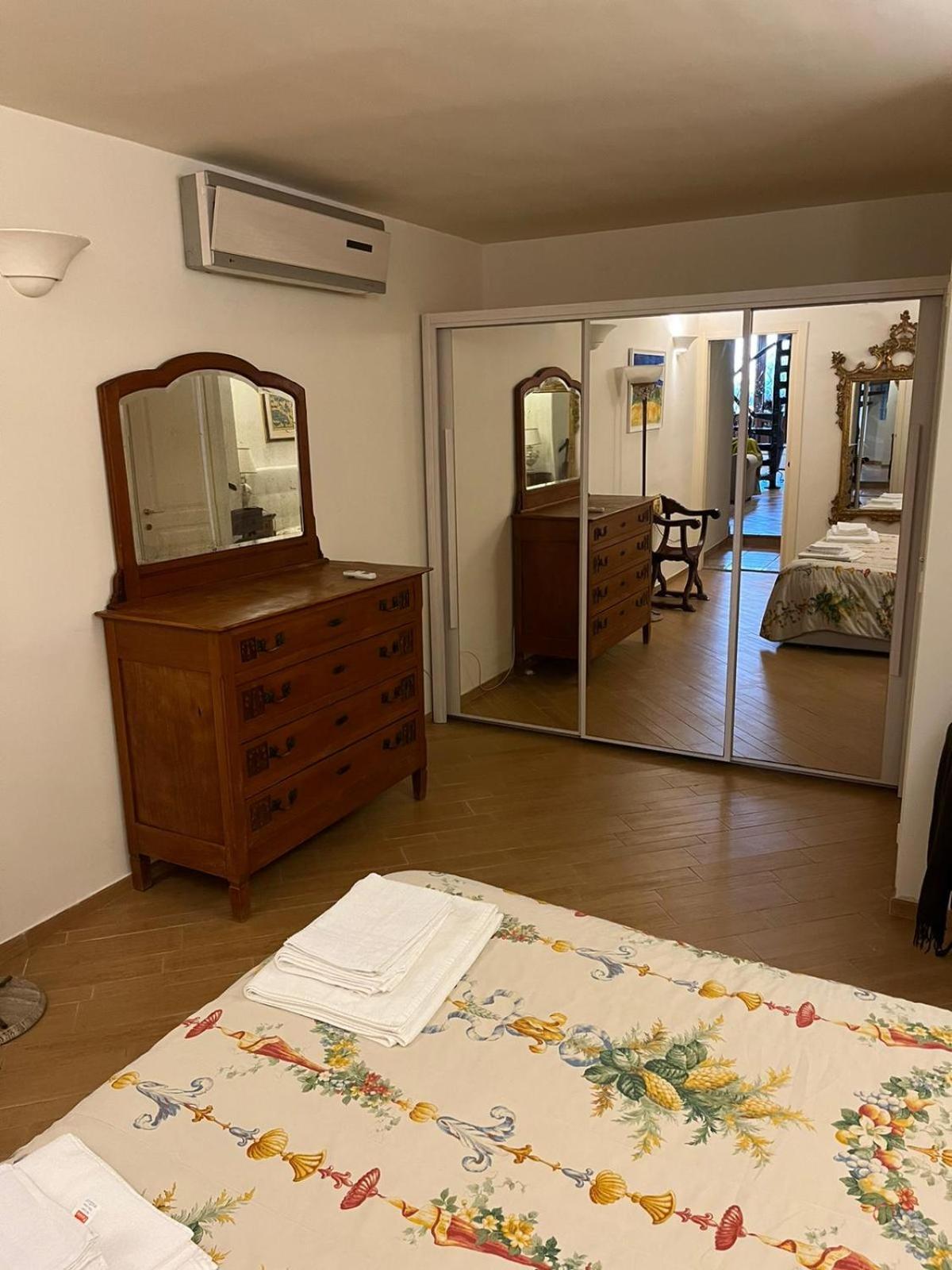 バーリLoft Tanziアパートメント 部屋 写真